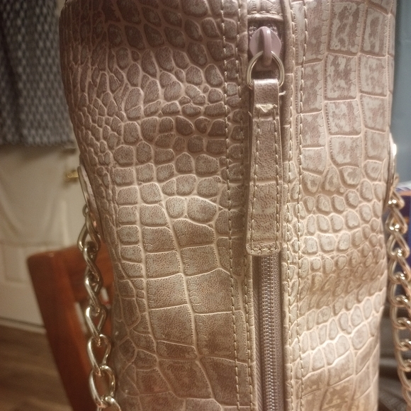 Nine West Dome Shoulder/ Tote Bag - Picture 6 of 12